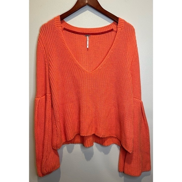 Free People - Damsel Cable Knit Pullover in Coral Size Medium - Picture 3 of 8